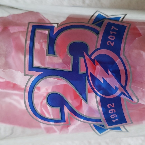 ☕ Tampa Bay Lightning Pint Glass - Picture 5 of 7